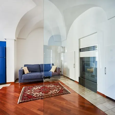 Piazza Della Libertà-tipycal Stone House
